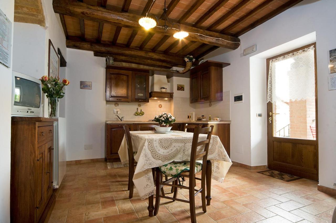 Agriturismo Fontesettimena Appartamento Rondine- Appartamento Capriolo Volterra Eksteriør billede